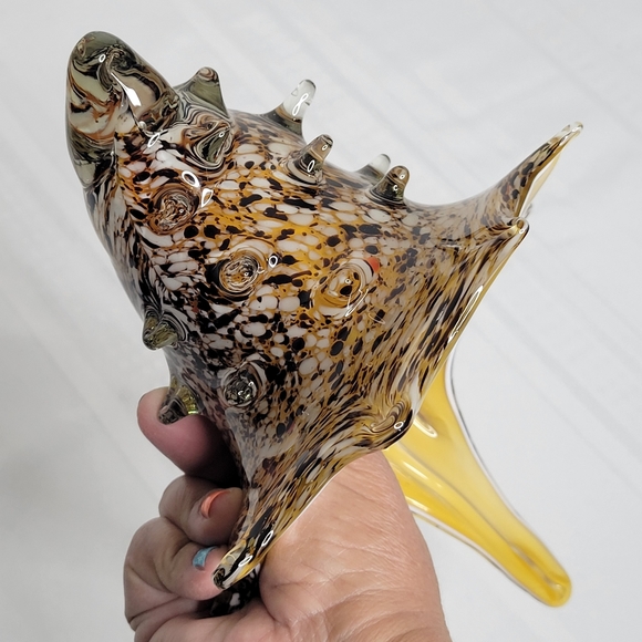 Blown Art Glass Seashell - Picture 9 of 15